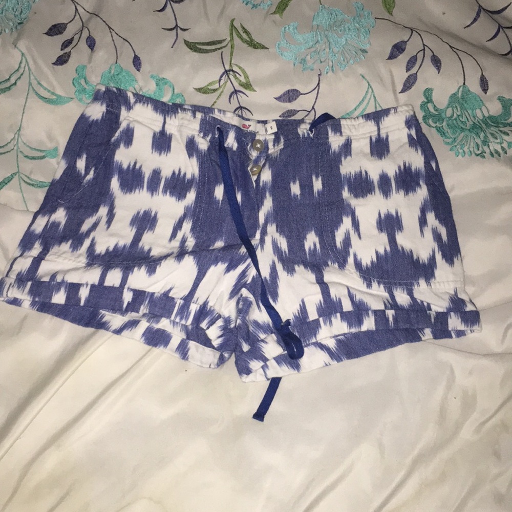 Vineyard Vines Tie Dye Shorts!